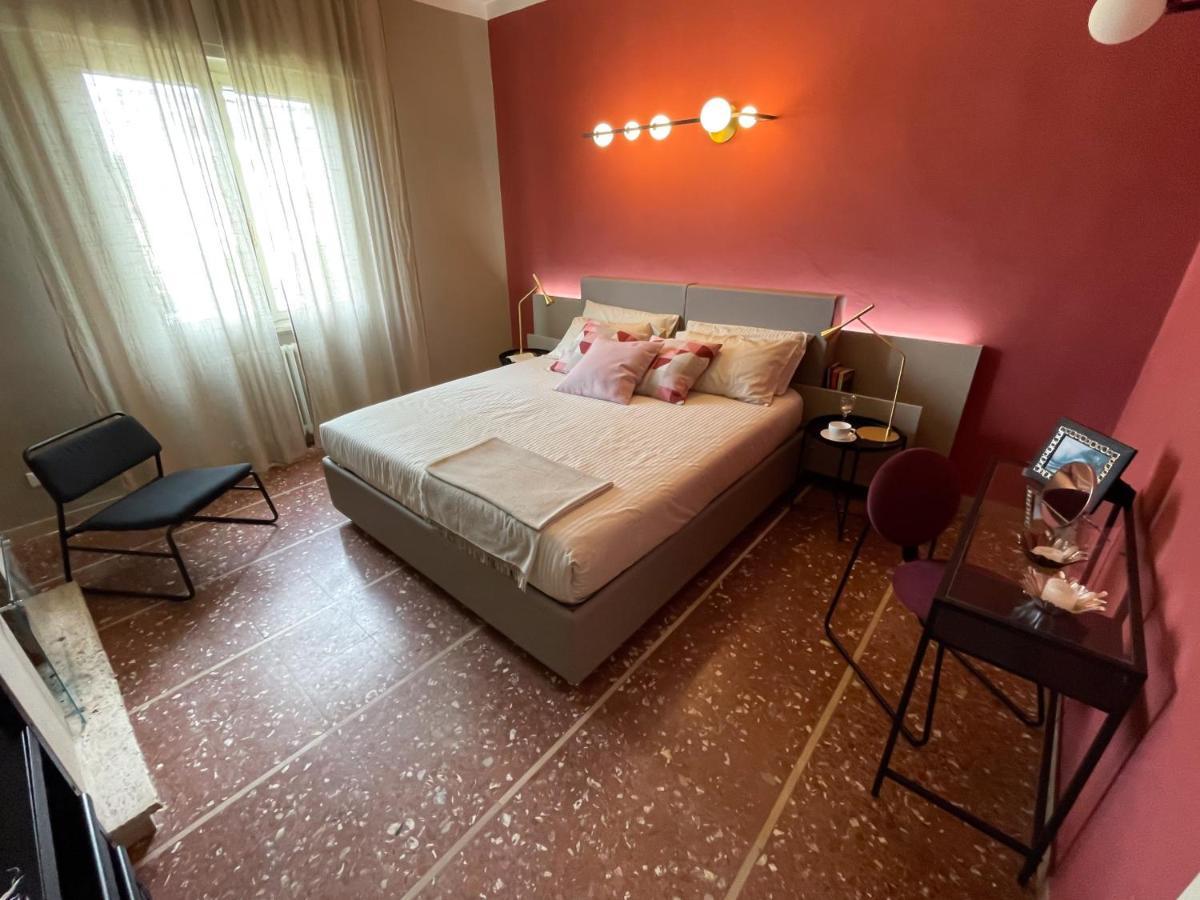 Appartamento In Villa A Tirrenia, Eleganza E Comfort A Pochi Passi Dal Mare Pisa Exterior photo